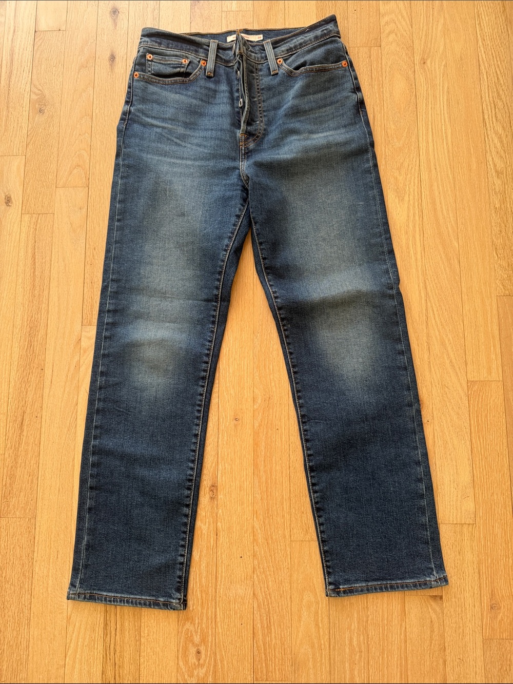Levi's Women's Straight Leg Jeans in Dark Blue Wash